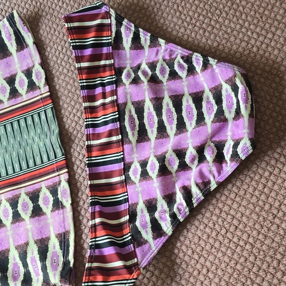 ATHLETA Ariel Tiki Tankini Top And Reversible Bottoms - Picture 11 of 13